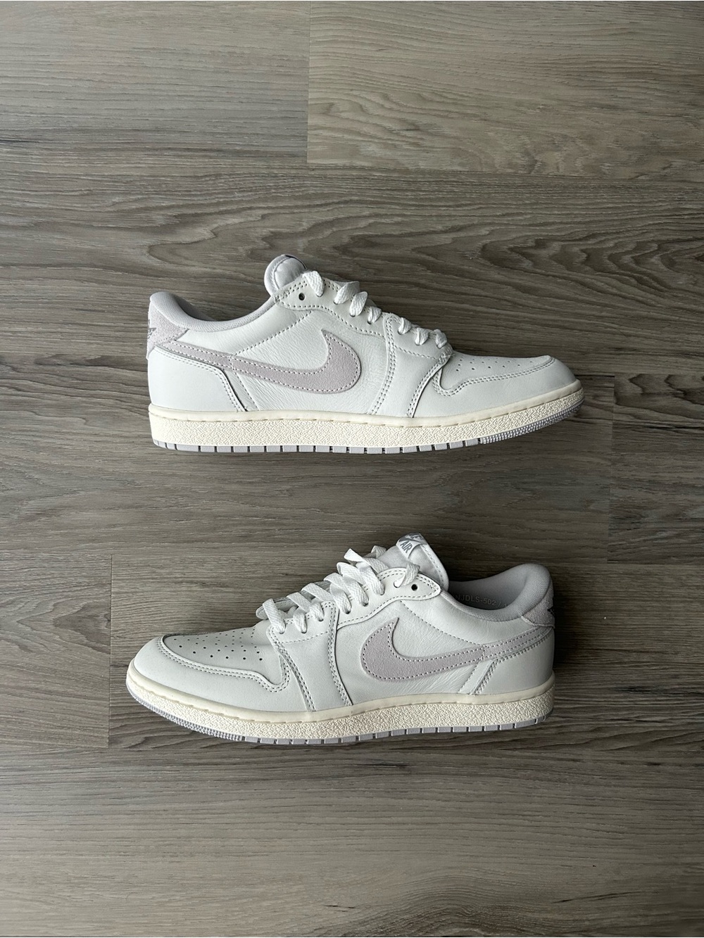 Air Jordan 1 Low ‘85 OG Pure Platinum